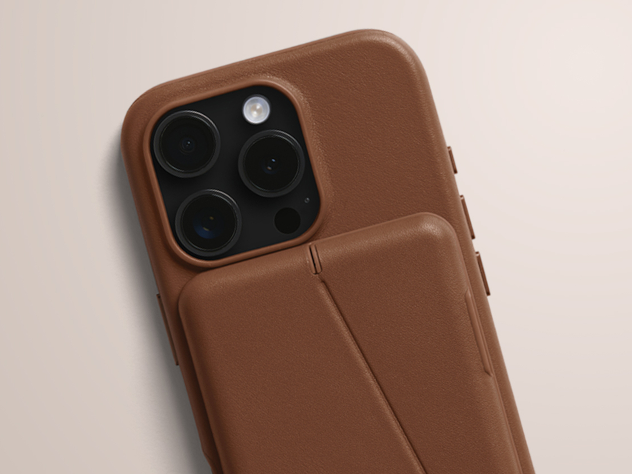 Vegetable tanned leather，Integrated card slot，Bellroy Mod，Magnetic suction clip housing，