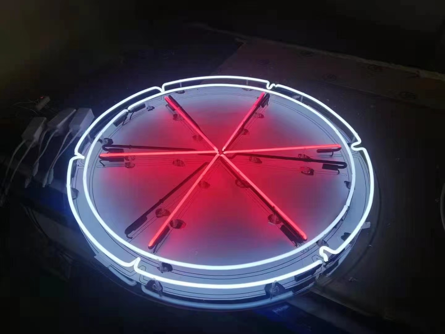 Cyberpunk，American retro style，