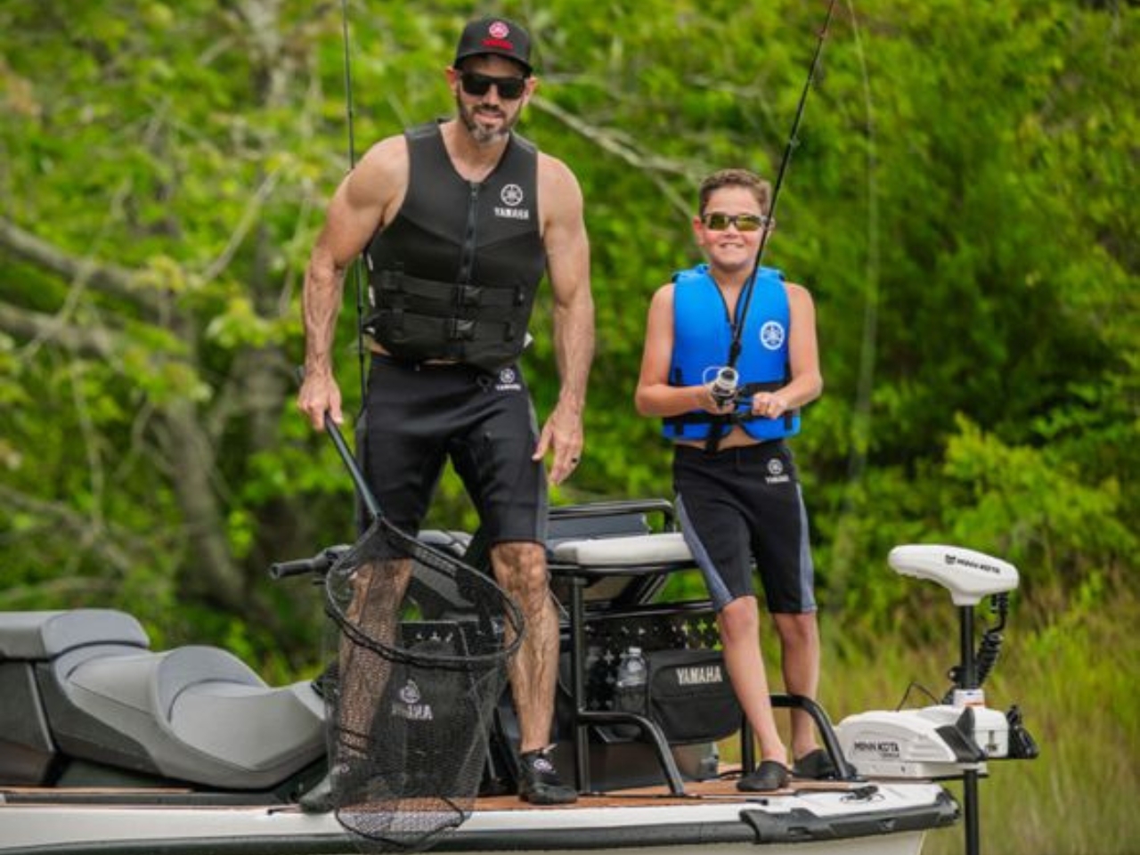 jet propulsion，Yamaha CrossWave，Motorcycle Speedboat，360 ° drift，water vehicle，