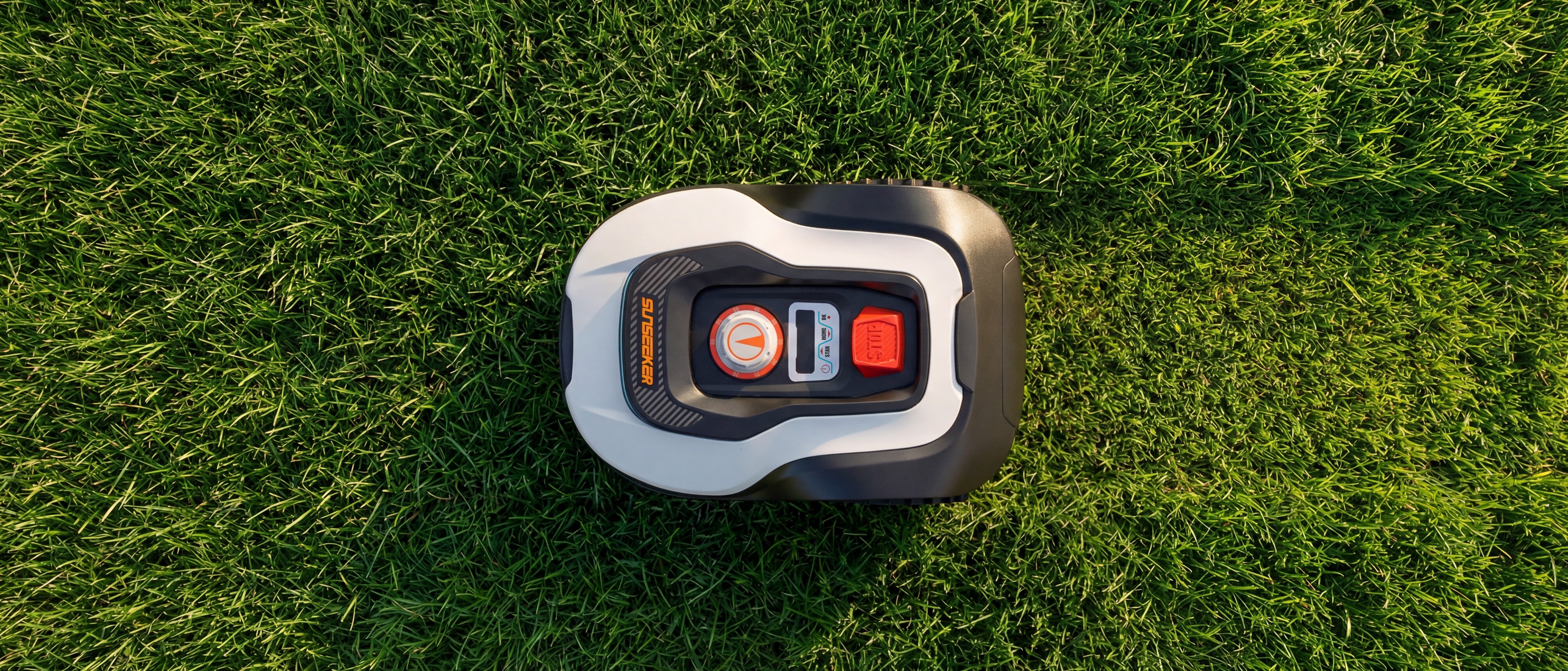 Intelligent lawn mower robot lawn mower industrial design，