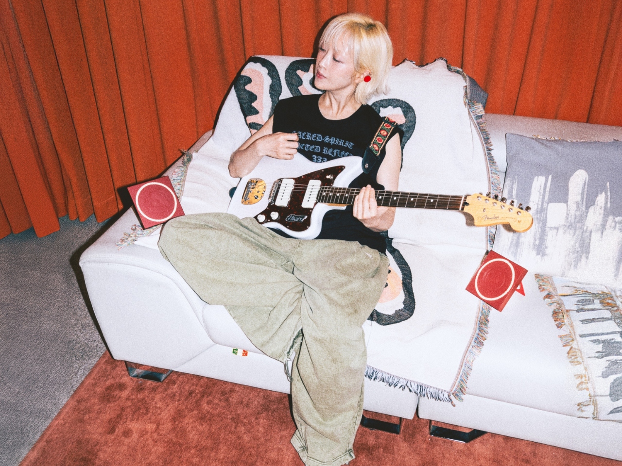 Hotcake，loudspeaker box，Digital，conceptual design，