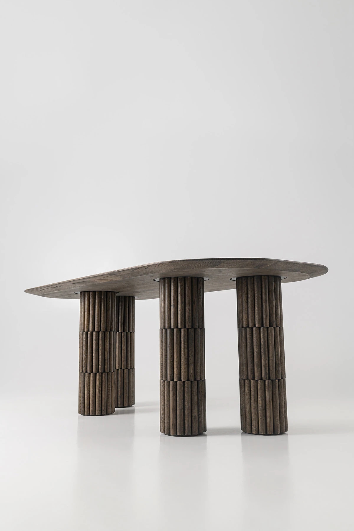 EON table，Polished wooden column，Sculpture of Time，Eternal Calendar，