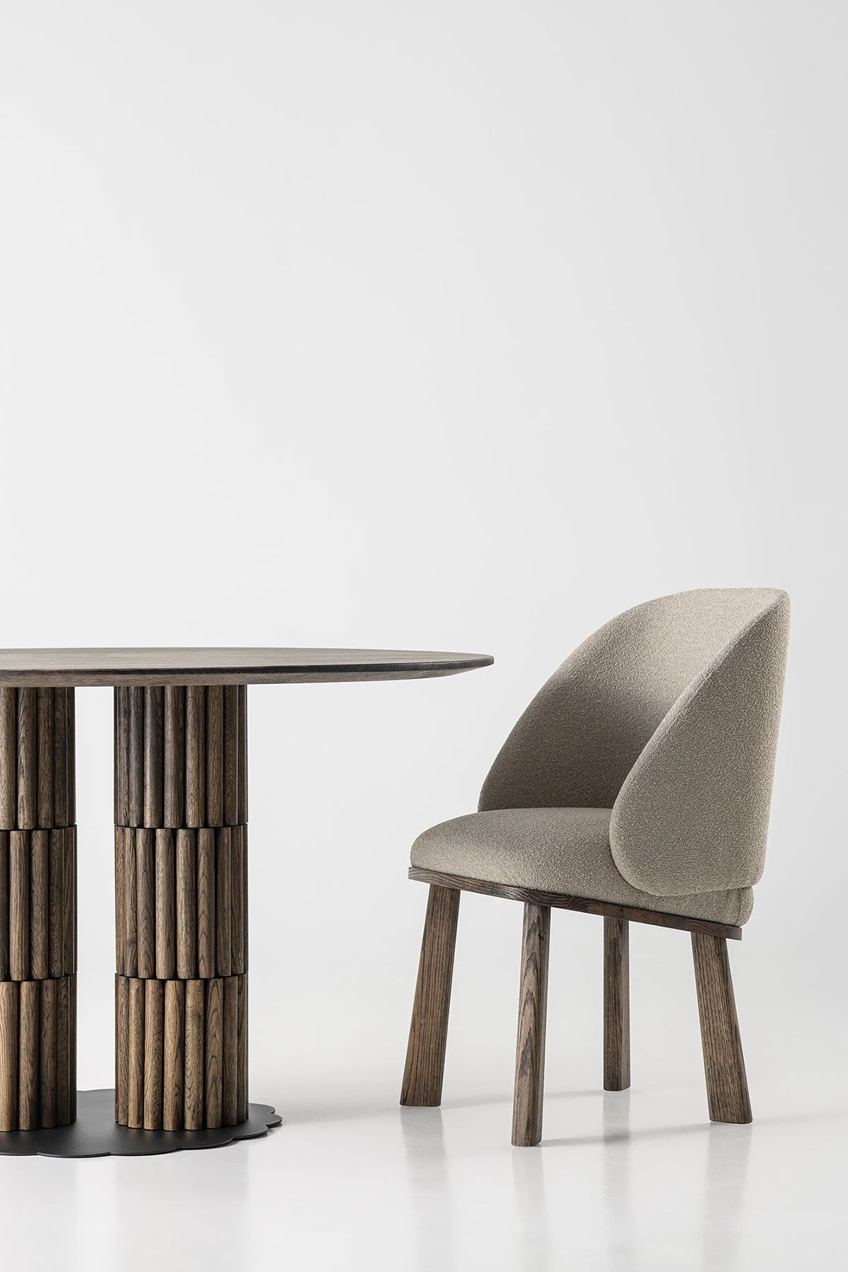 EON table，Polished wooden column，Sculpture of Time，Eternal Calendar，