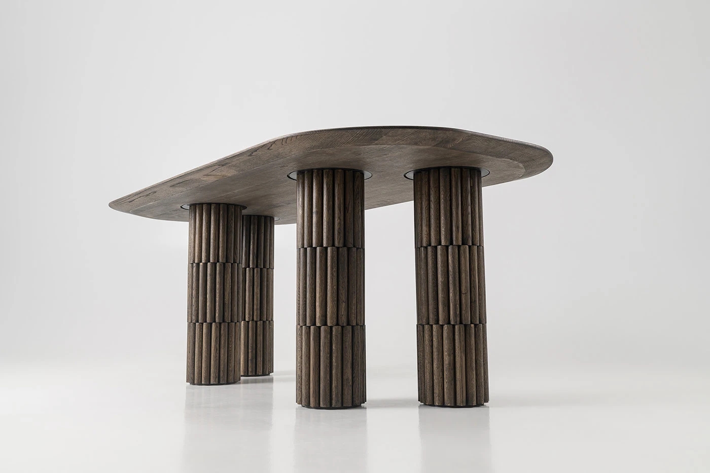 EON table，Polished wooden column，Sculpture of Time，Eternal Calendar，