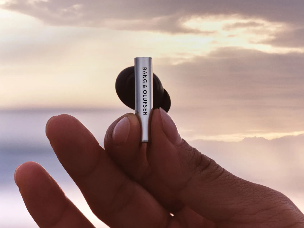 Bang & Olufsen，Beo Grace，Digital，Wireless headset，