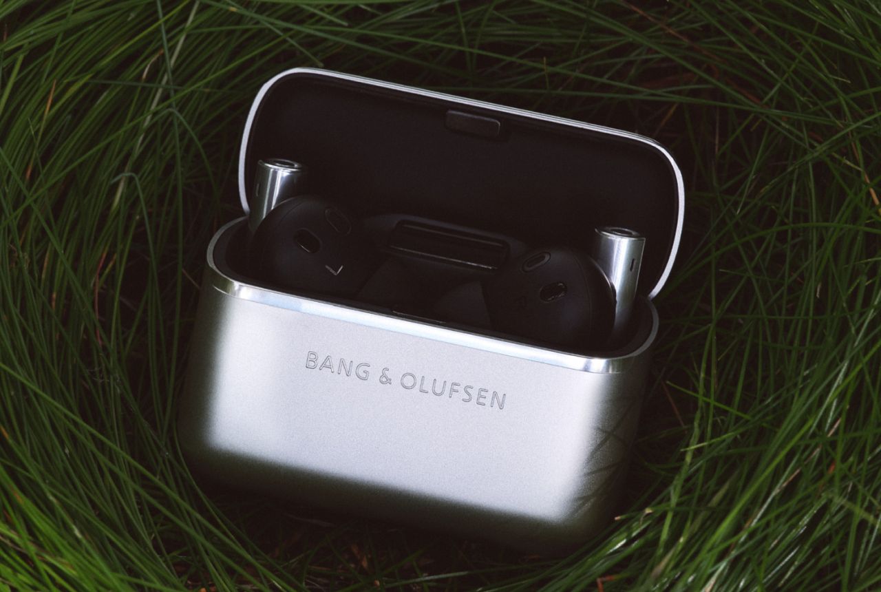 Bang & Olufsen，Beo Grace，Digital，Wireless headset，