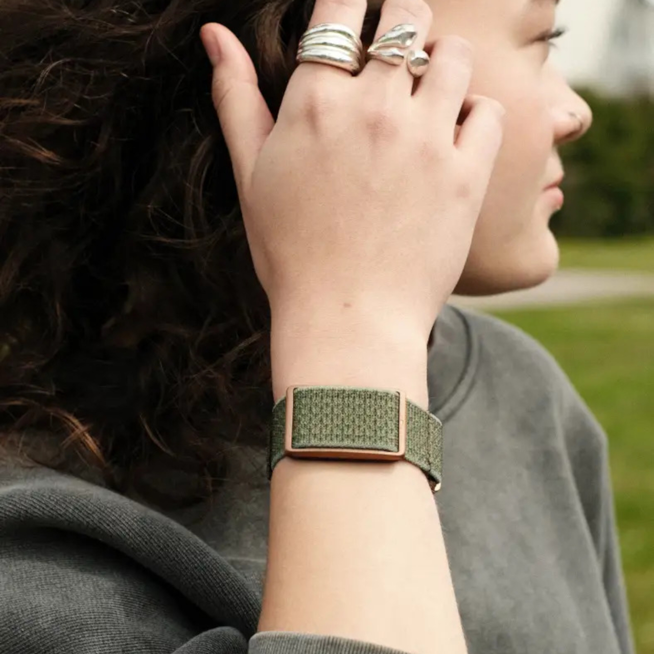 Fitness tracker，Digital，electronic product，Polar Loop，