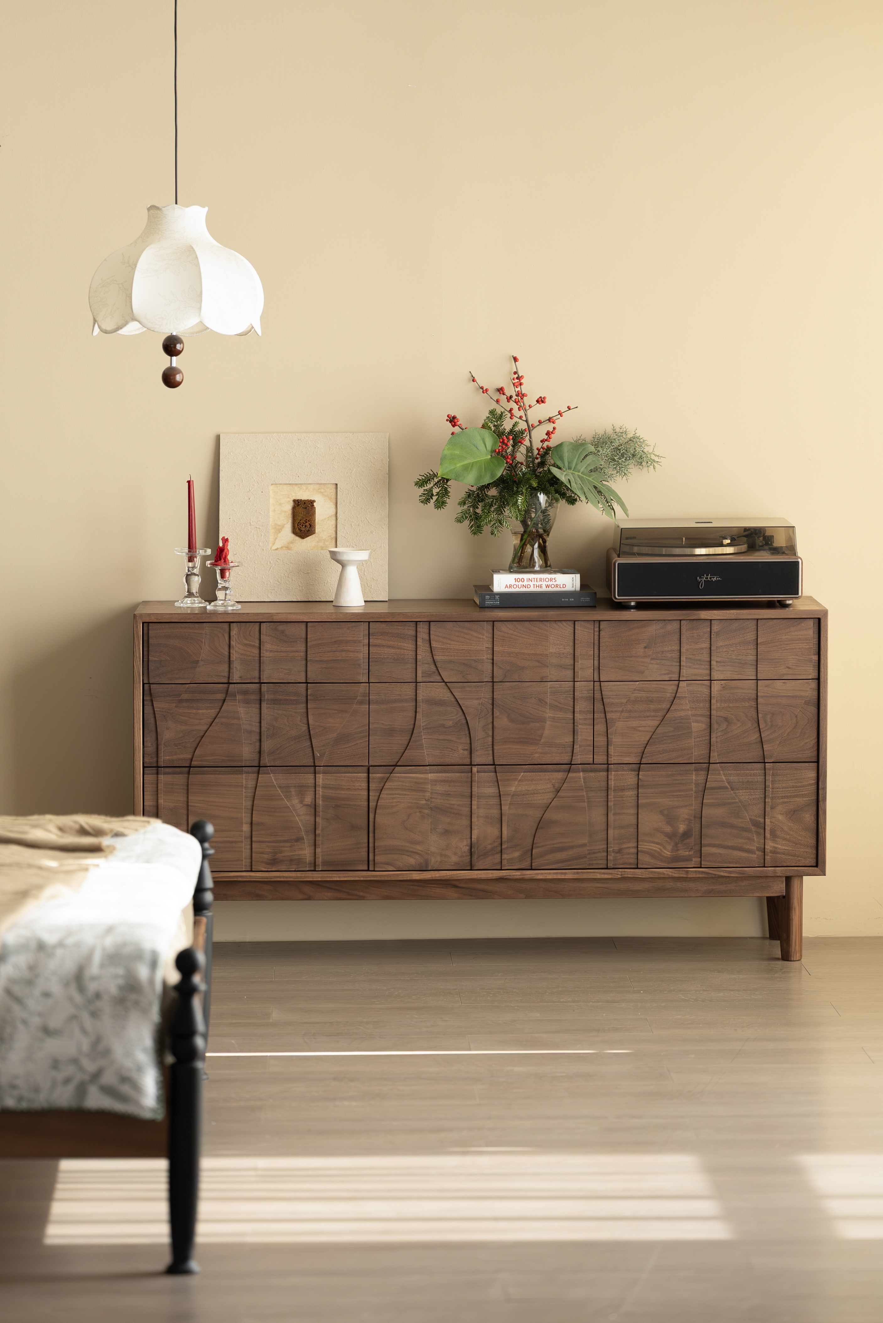 Residential Furniture，Solid wood furniture，Black walnut furniture，furniture design ，Bucket cabinet design，Original design，