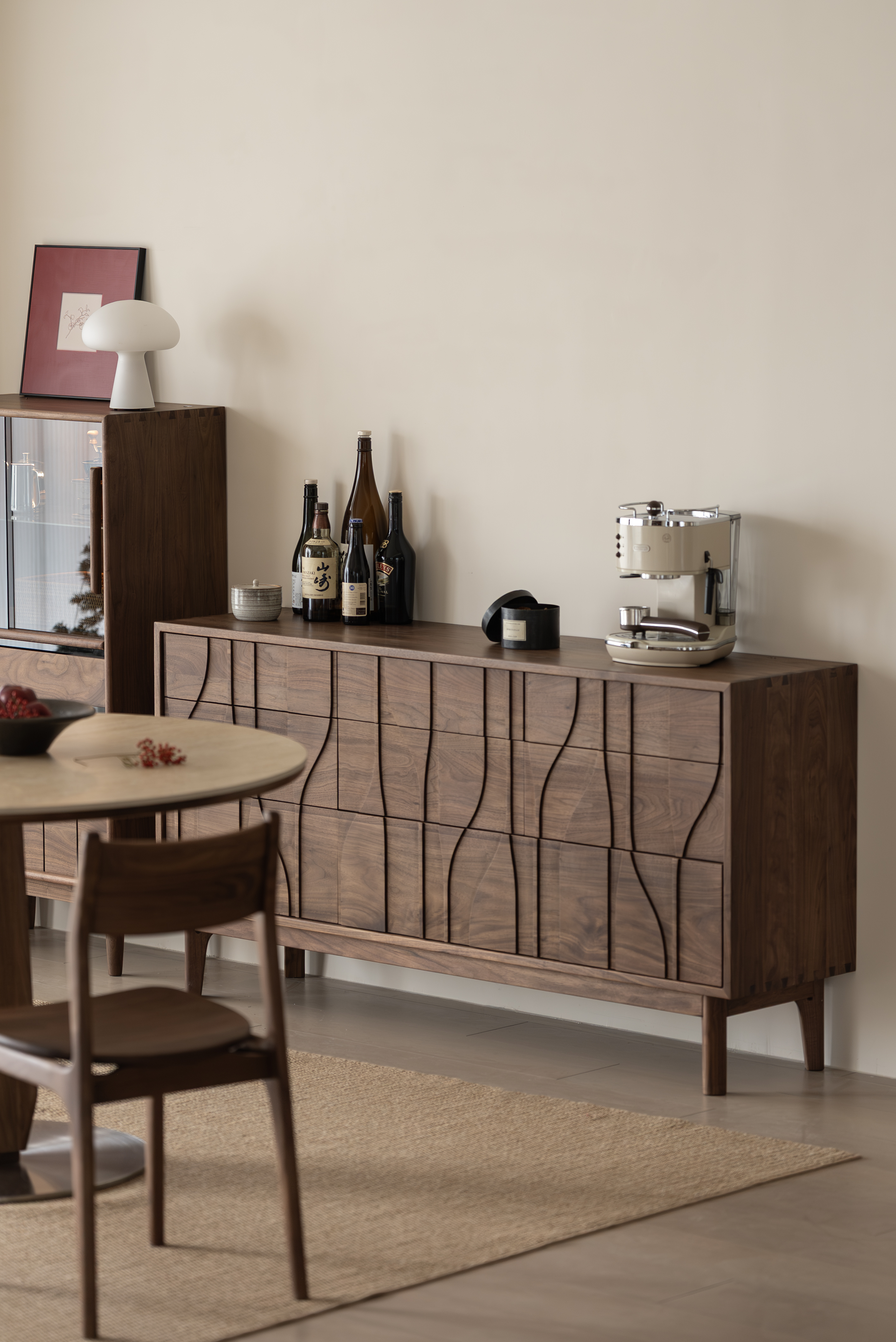 Residential Furniture，Solid wood furniture，Black walnut furniture，furniture design ，Bucket cabinet design，Original design，