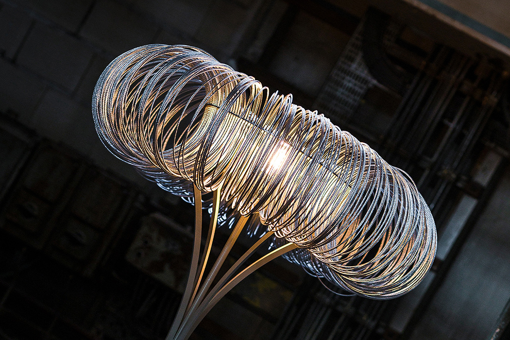 dream，concise，generous，Metal，Contrast between cold and warm，