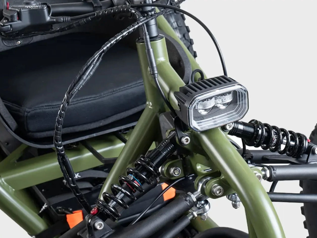 Exoquad V2，vehicle，All-terrain electric scooter，industrial design，