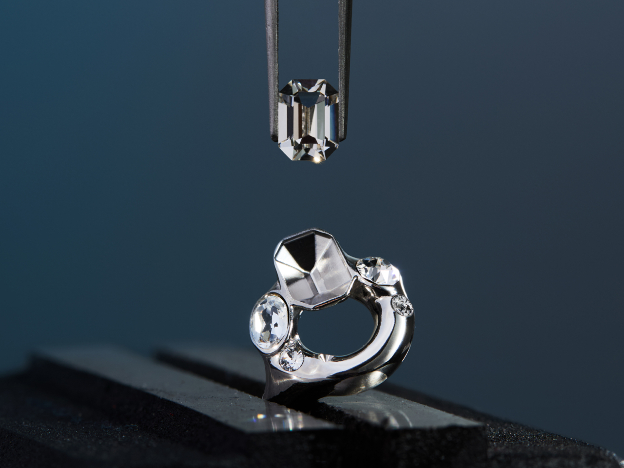 Earplugs，SWAROVSKI，Experience 2，loop，Crystal Cutting，