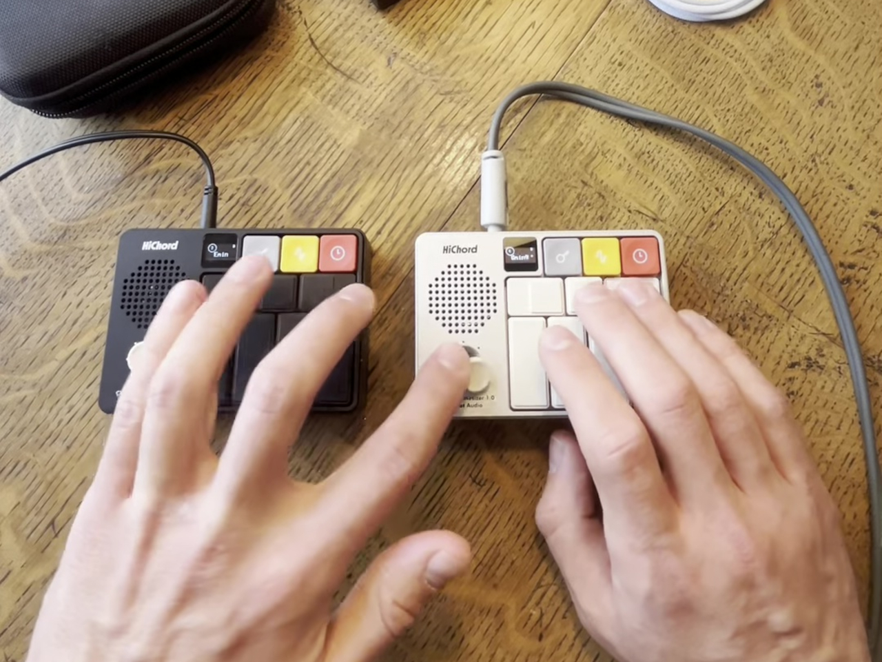 Pocket synthesizer，Pocket synthesizer，Touch Performance，Touch Performance，Zero threshold creation，Zero threshold creation，electronic music，electronic music，