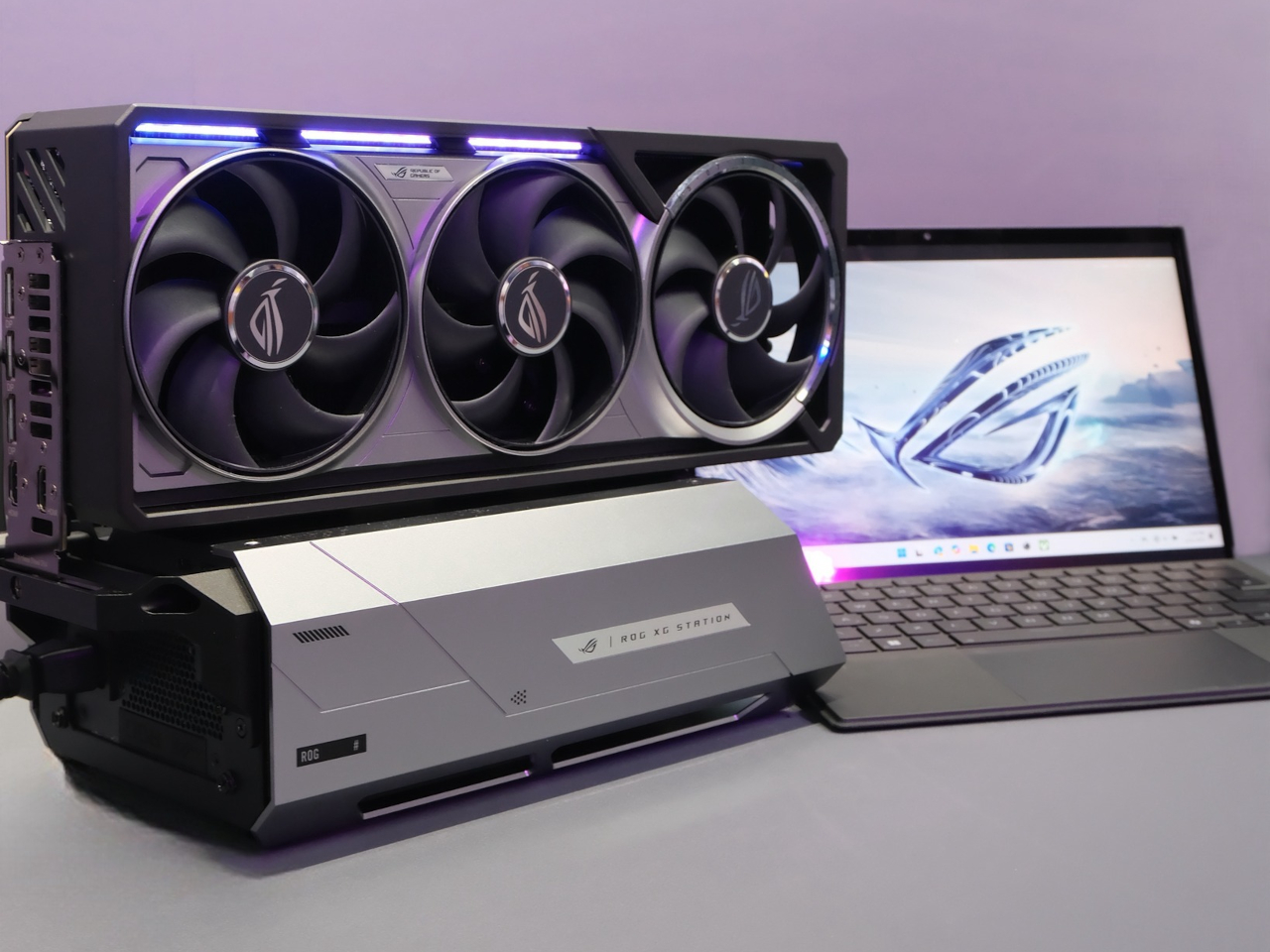 Starship power，Blade Runner Aesthetics，External video card dock，ASUS ROG XG Station，Performance Expansion，