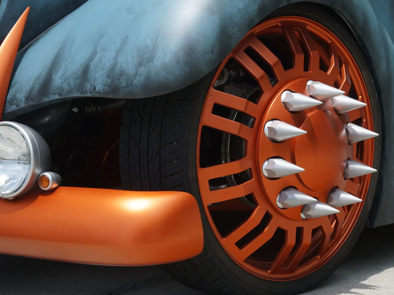 Retrofit version，six-wheel truck，Mad Max，Diesel power，