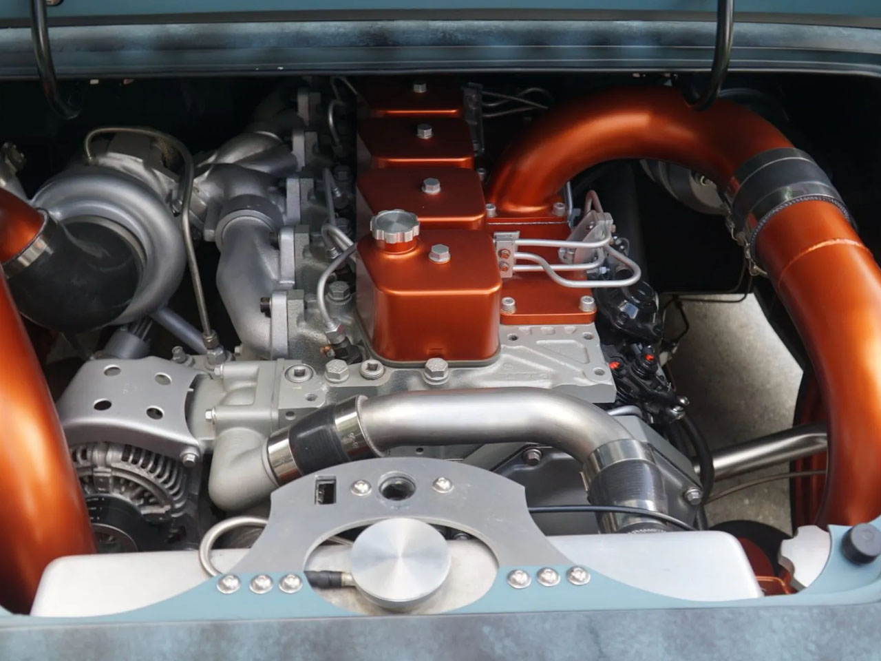 Retrofit version，six-wheel truck，Mad Max，Diesel power，