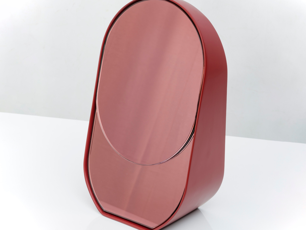 Art Mirror，Baggage Claim，Colored glass，MDF Framework，Sculpture furniture，