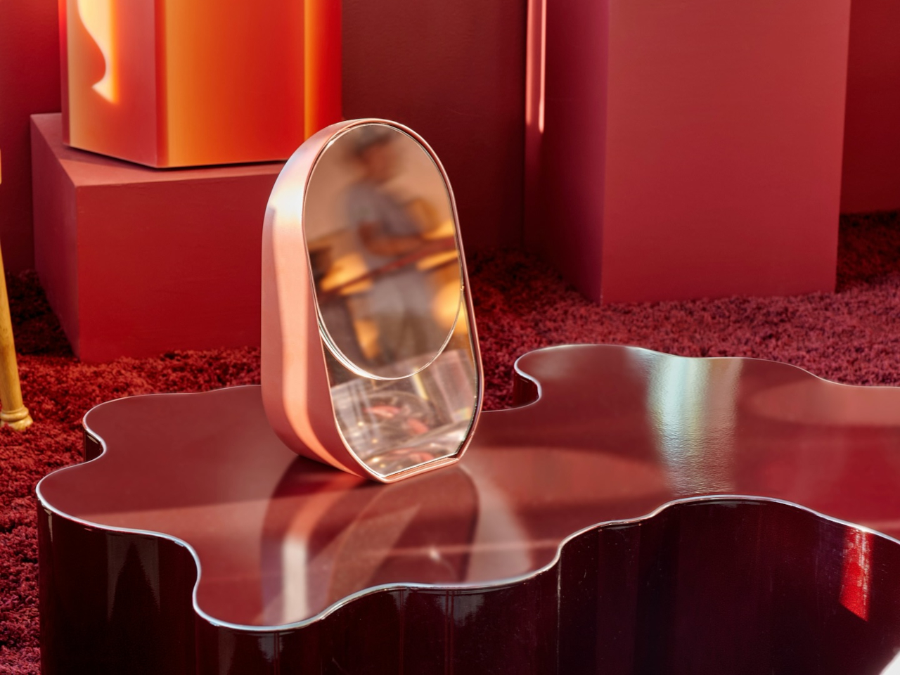 Art Mirror，Baggage Claim，Colored glass，MDF Framework，Sculpture furniture，