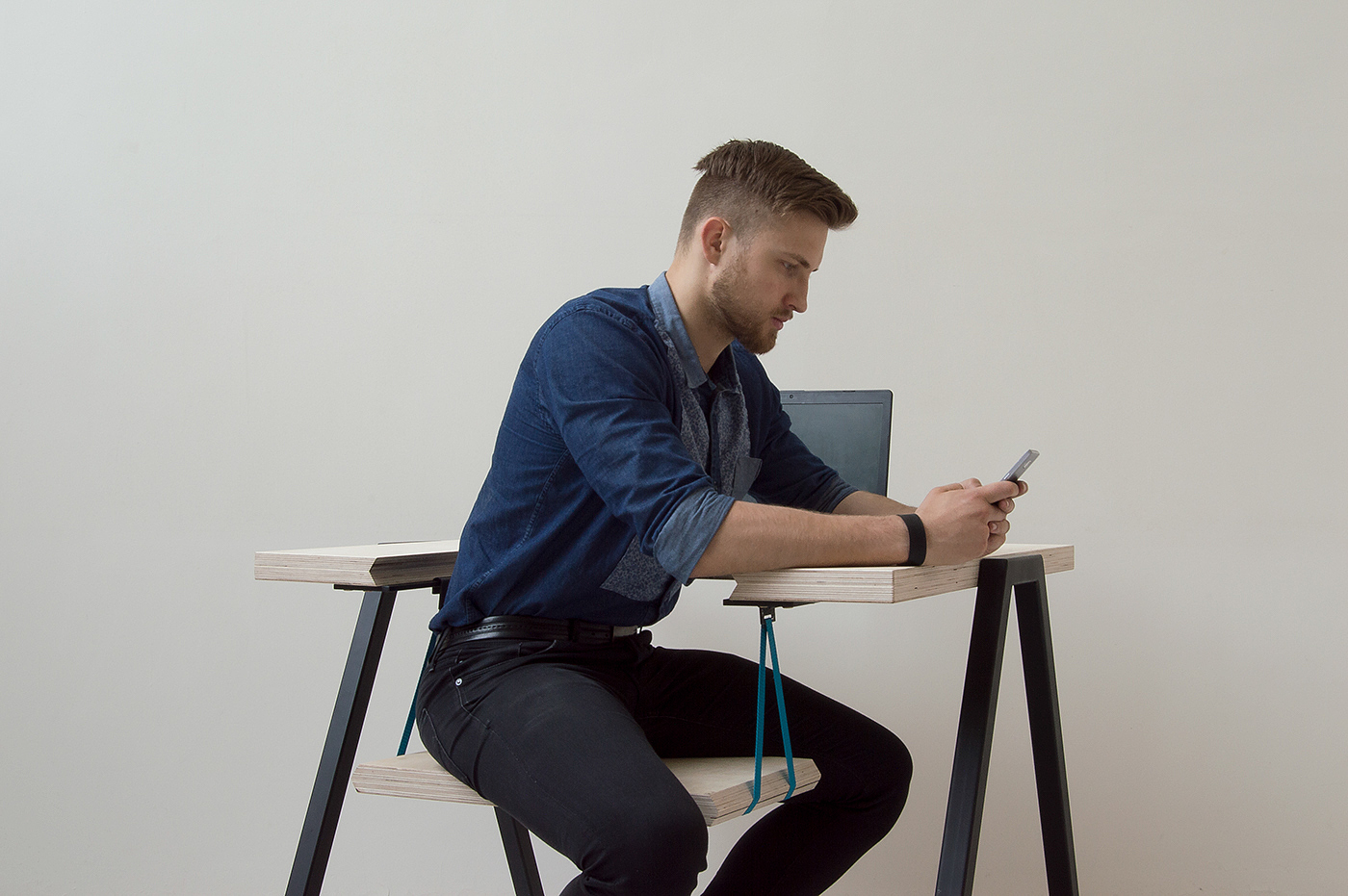 swing，wooden ，WEE，chair，Tables and chairs，desk，