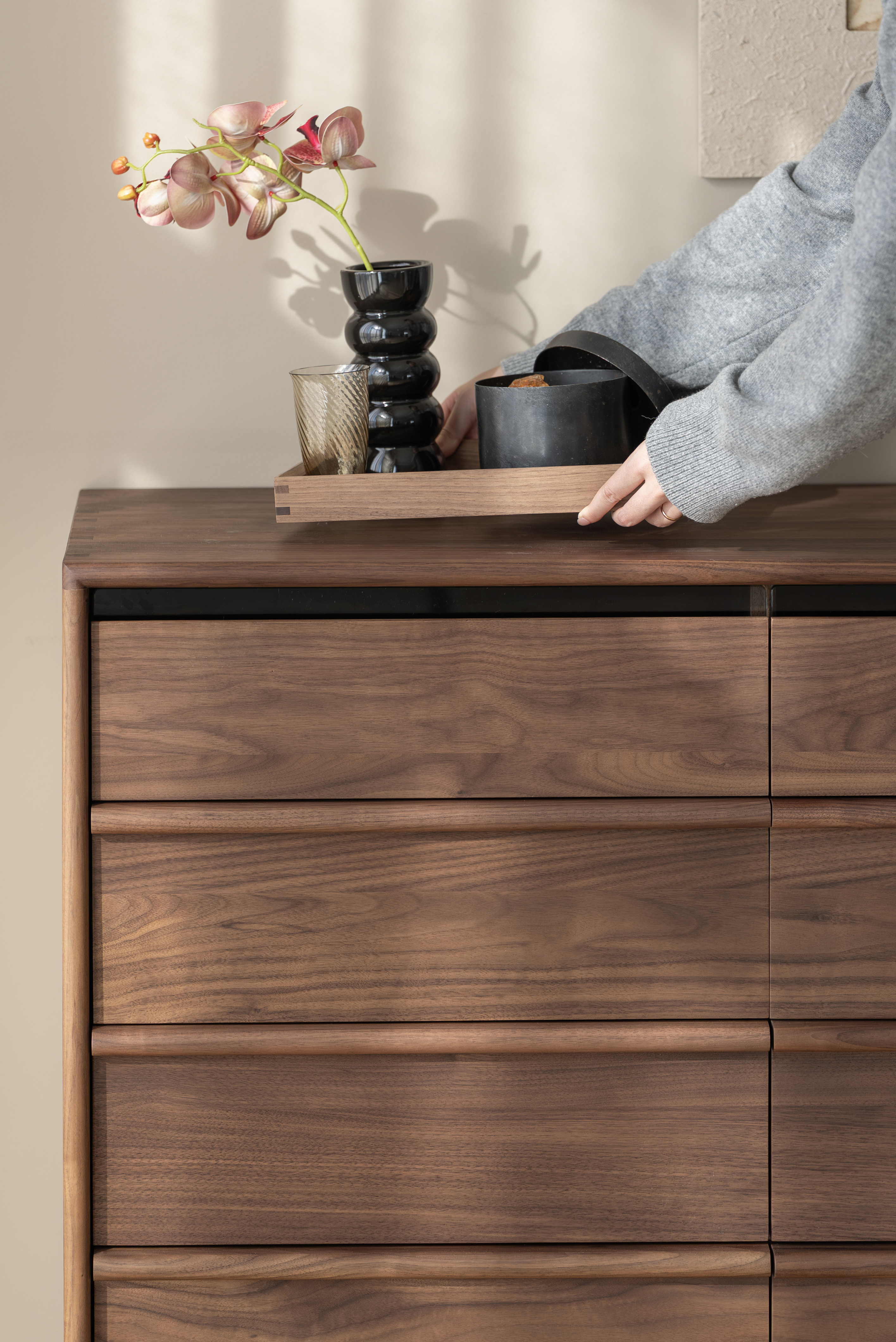 Bucket cabinet design，Residential Furniture，Black walnut furniture，Solid wood furniture，Original design，furniture design ，