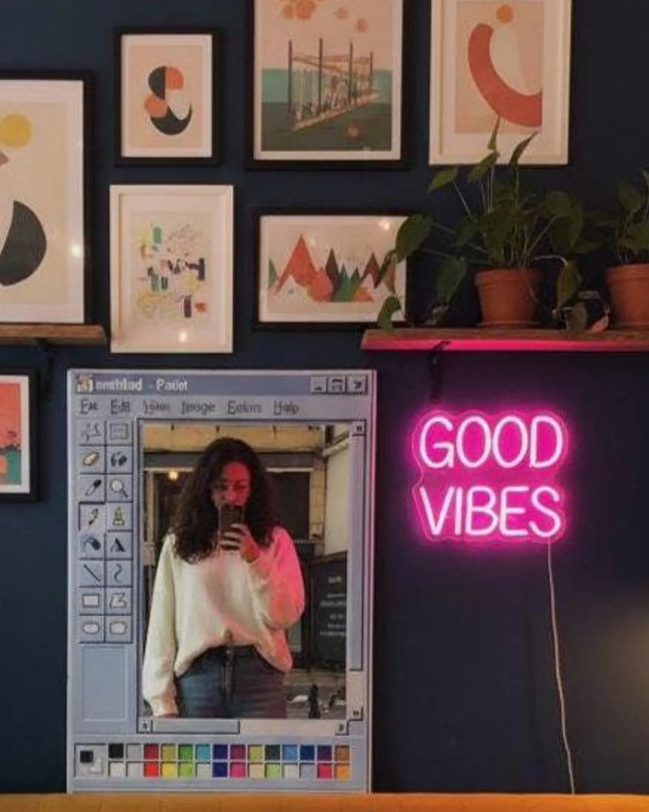 Retro Design ，Pixel Art，Nostalgia，Mirror design，Windows Paint，