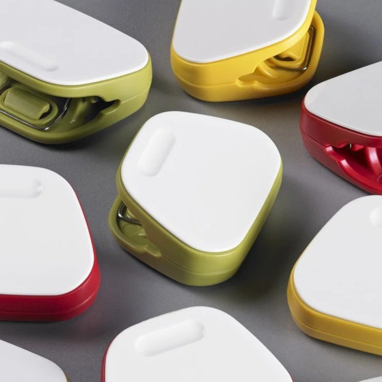 Kitchen storage，Sealing clip，magnetic attraction design，erasable label，Food preservation，