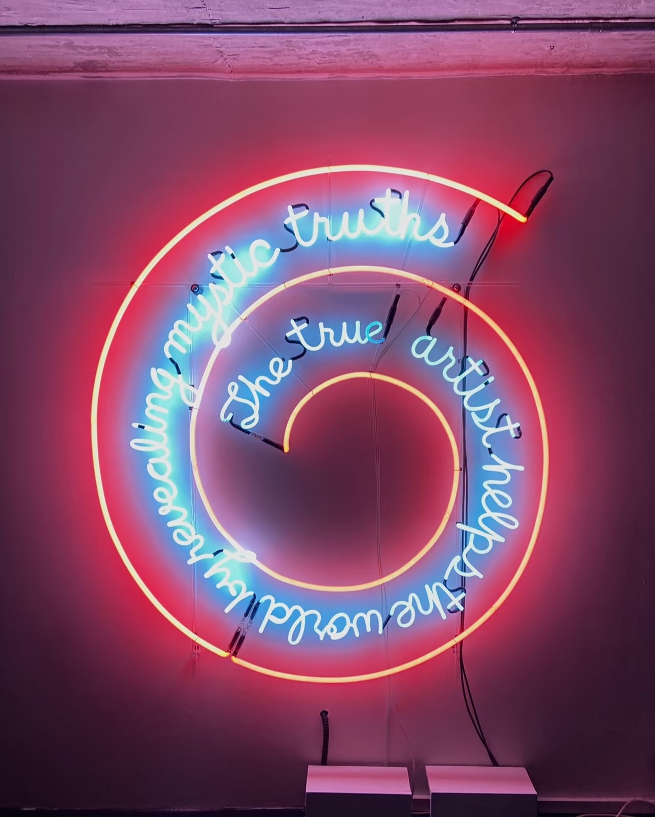 Retro Neon Art，