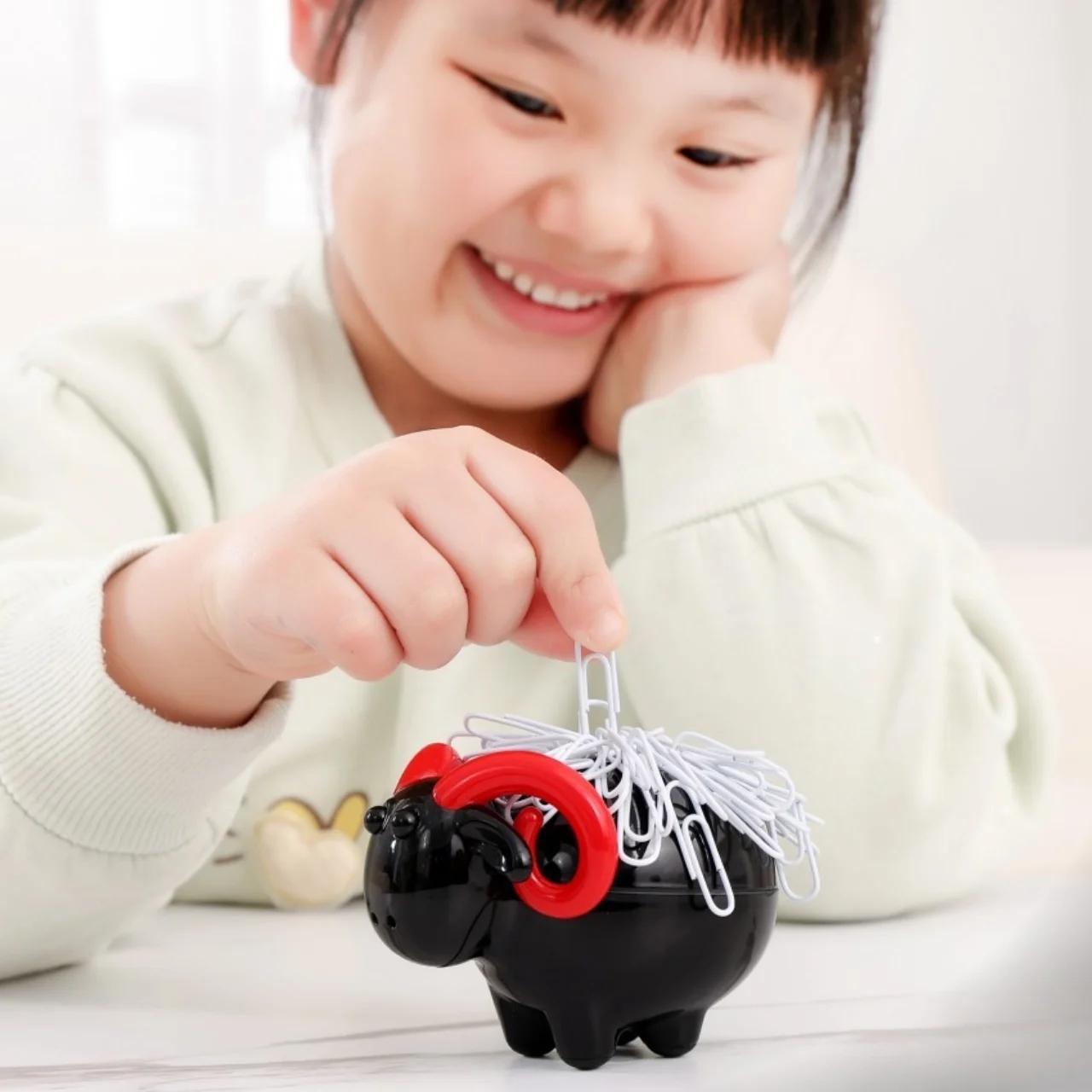 Shearing，Stationery，Office Supplies，paper clip receiver，