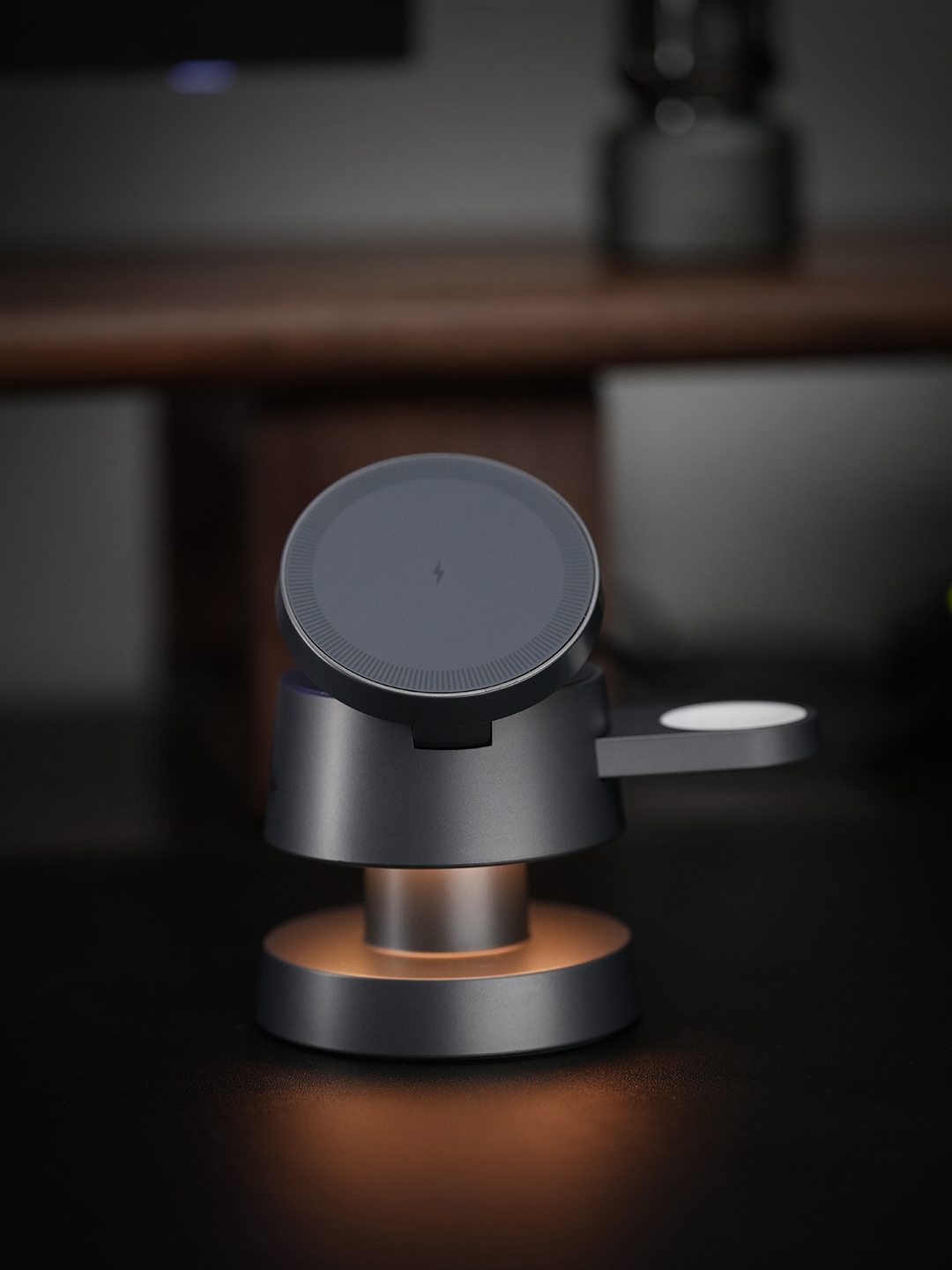 Three in one wireless charging，Mushroom lamp wireless charging，wireless charger ，Multifunctional wireless charging，