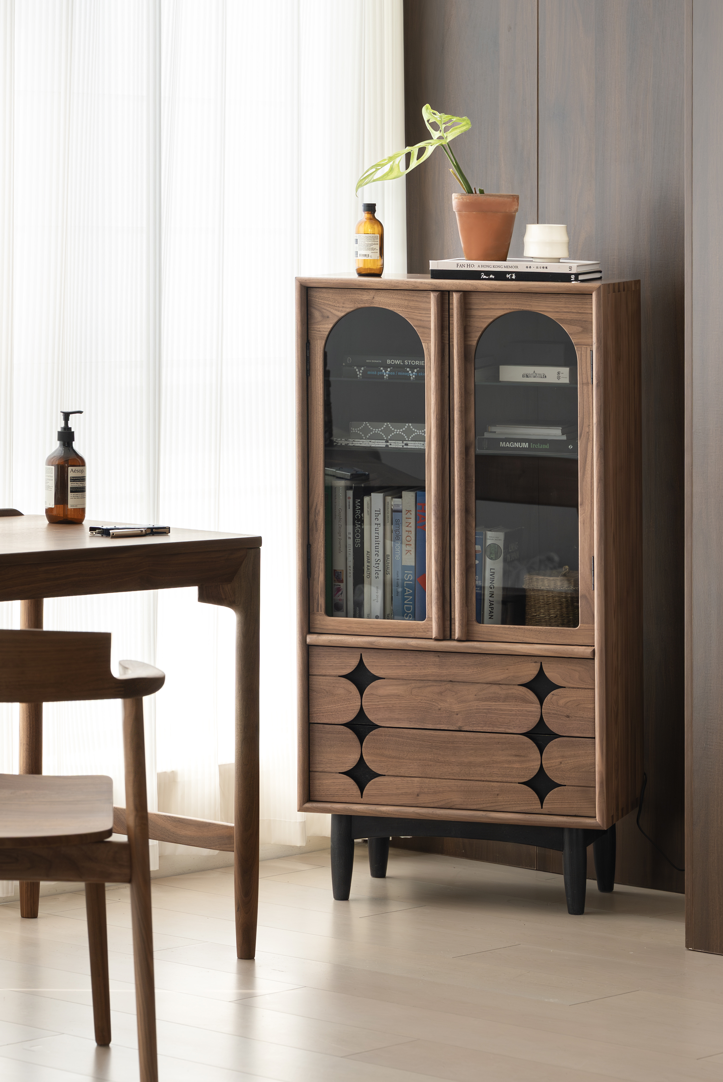 Original design，furniture design ，Residential Furniture，Solid wood furniture，Black walnut furniture，Side cabinet，