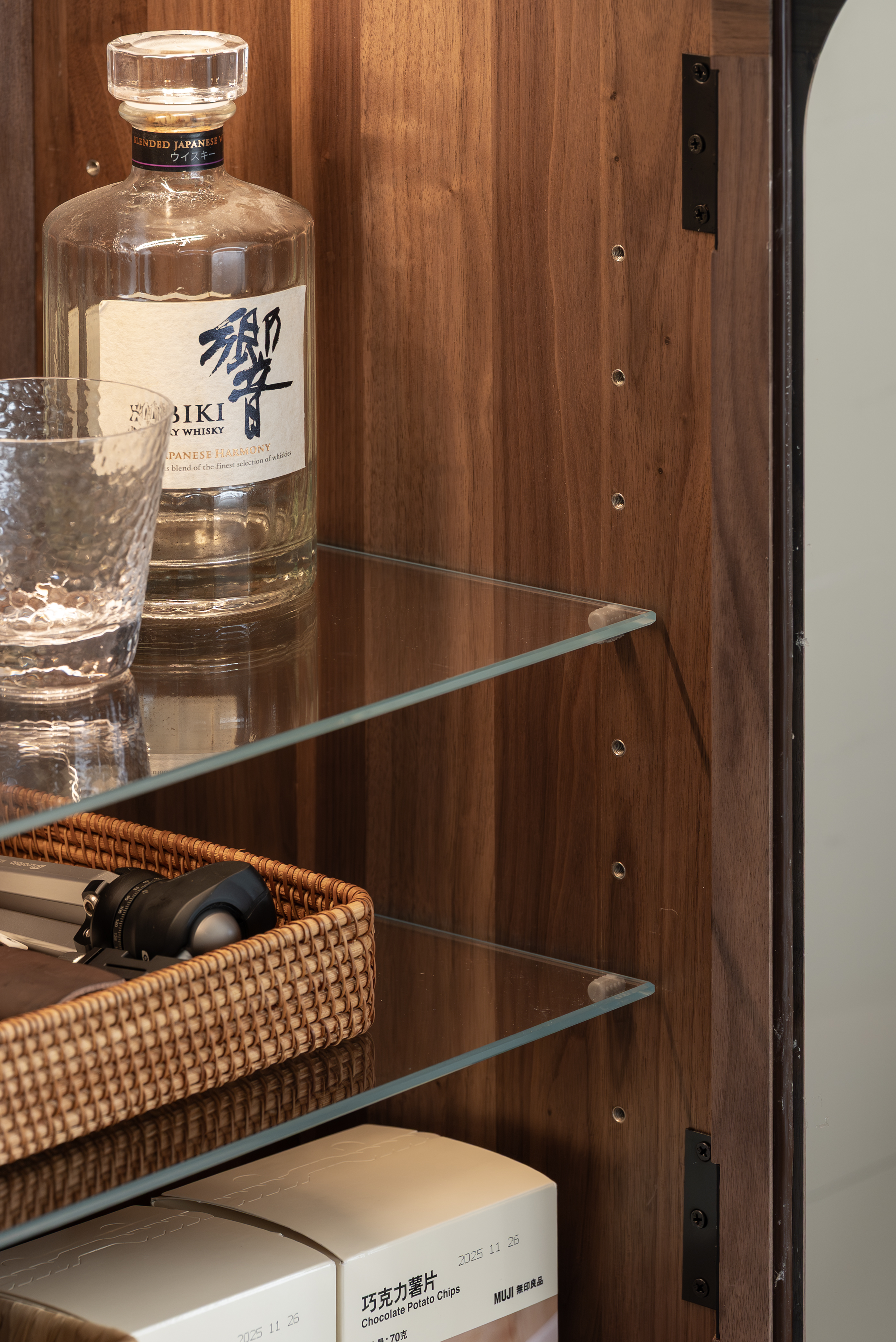 Original design，furniture design ，Residential Furniture，Solid wood furniture，Black walnut furniture，Side cabinet，