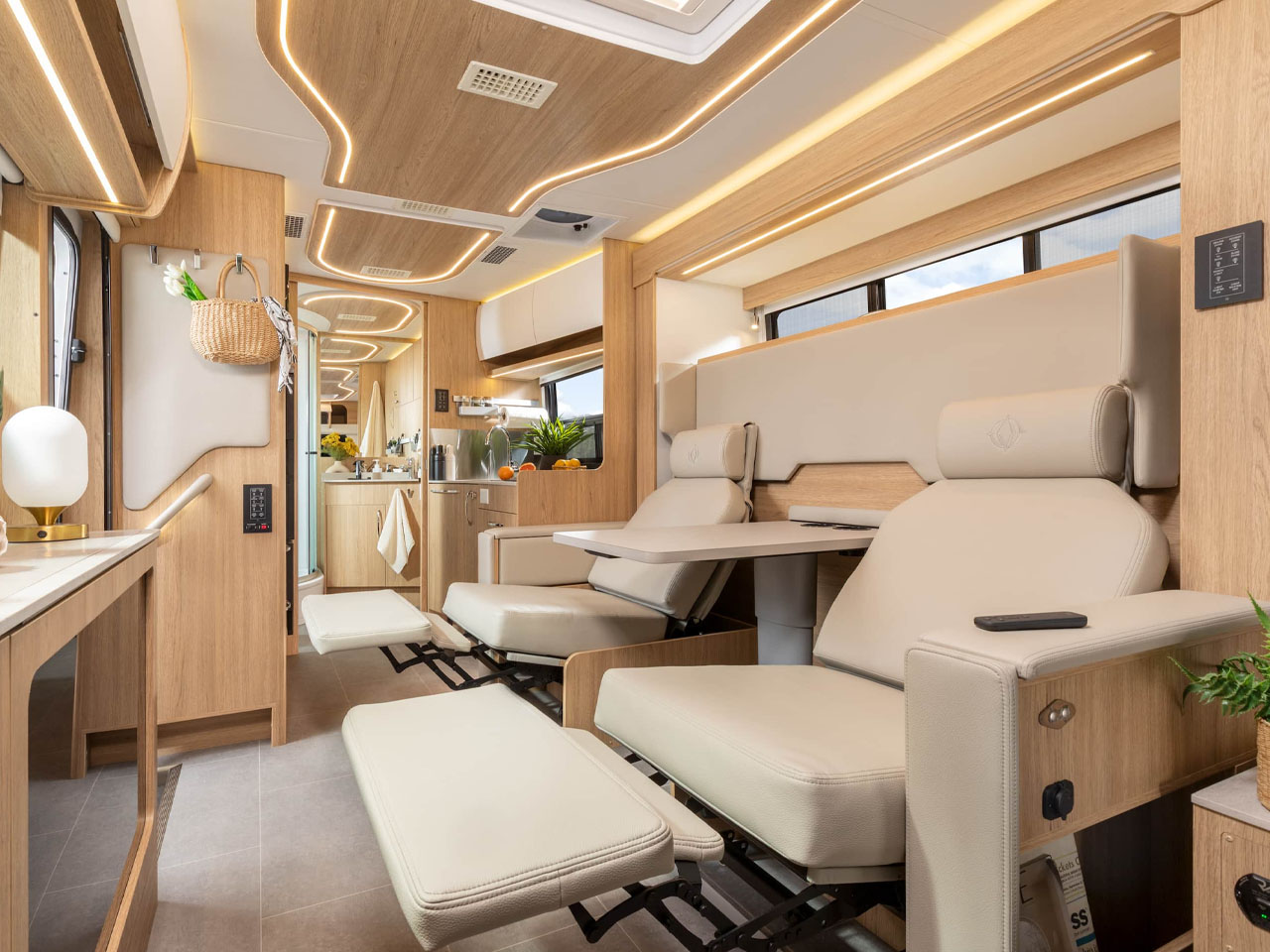 vehicle，automobile，Touring car，Unity TBX，