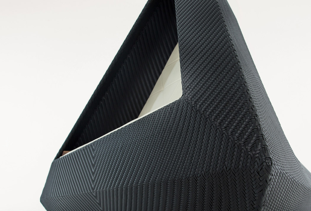 Pyramid type，black，deck chair，