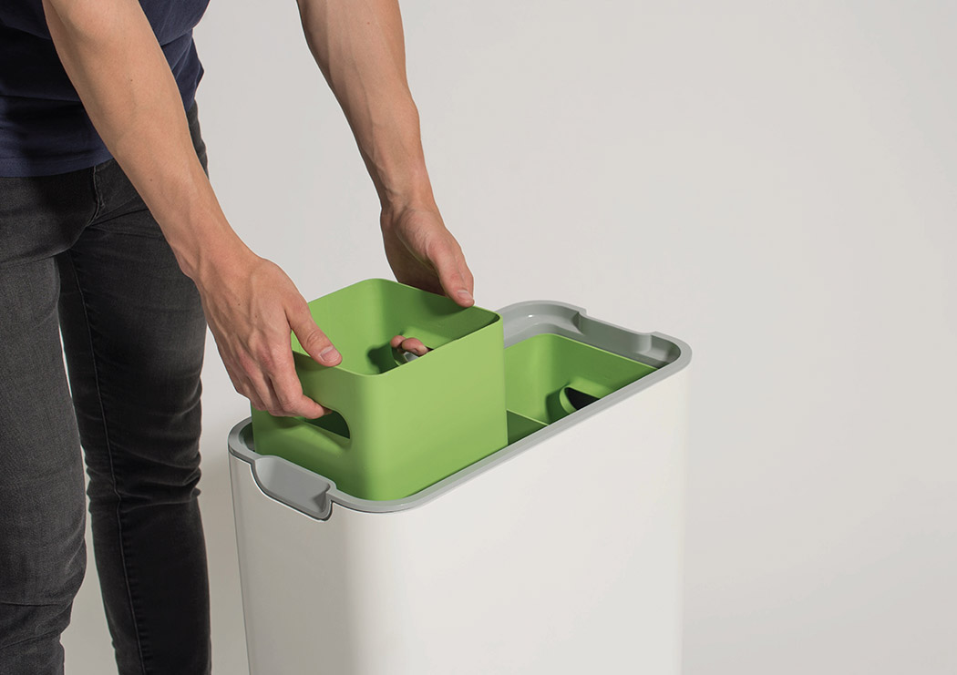 Bokashi，trash can，Ben Cullis Wats，originality，black and white，