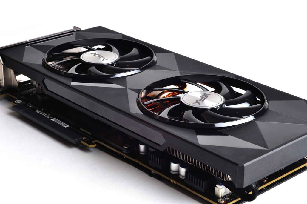 xfxr9390x显卡设计感杠杠的