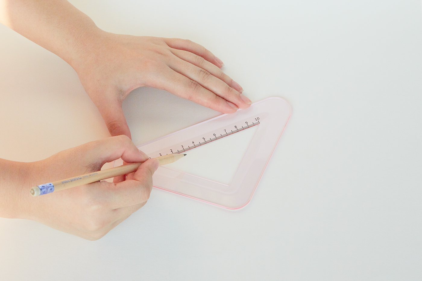 Transparent ruler，Triangular ruler，ruler，Ruler set，ruler，bowl，Pencil sharpener，Graduation project，Stationery design，