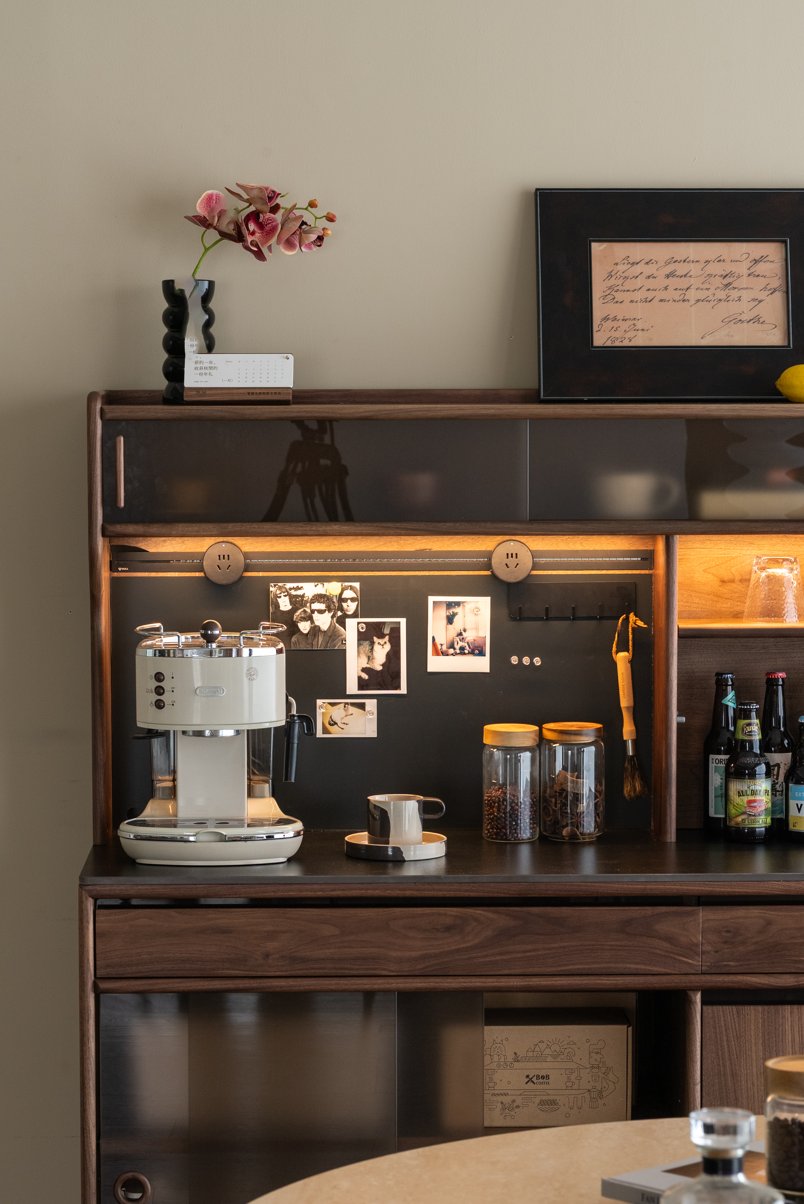 Original design，Black walnut furniture，Solid wood furniture，Residential Furniture，furniture design ，Sideboard，