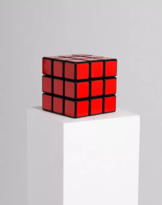 patch，calendar，Paper，trash can，Rubik's Cube，Stationery，