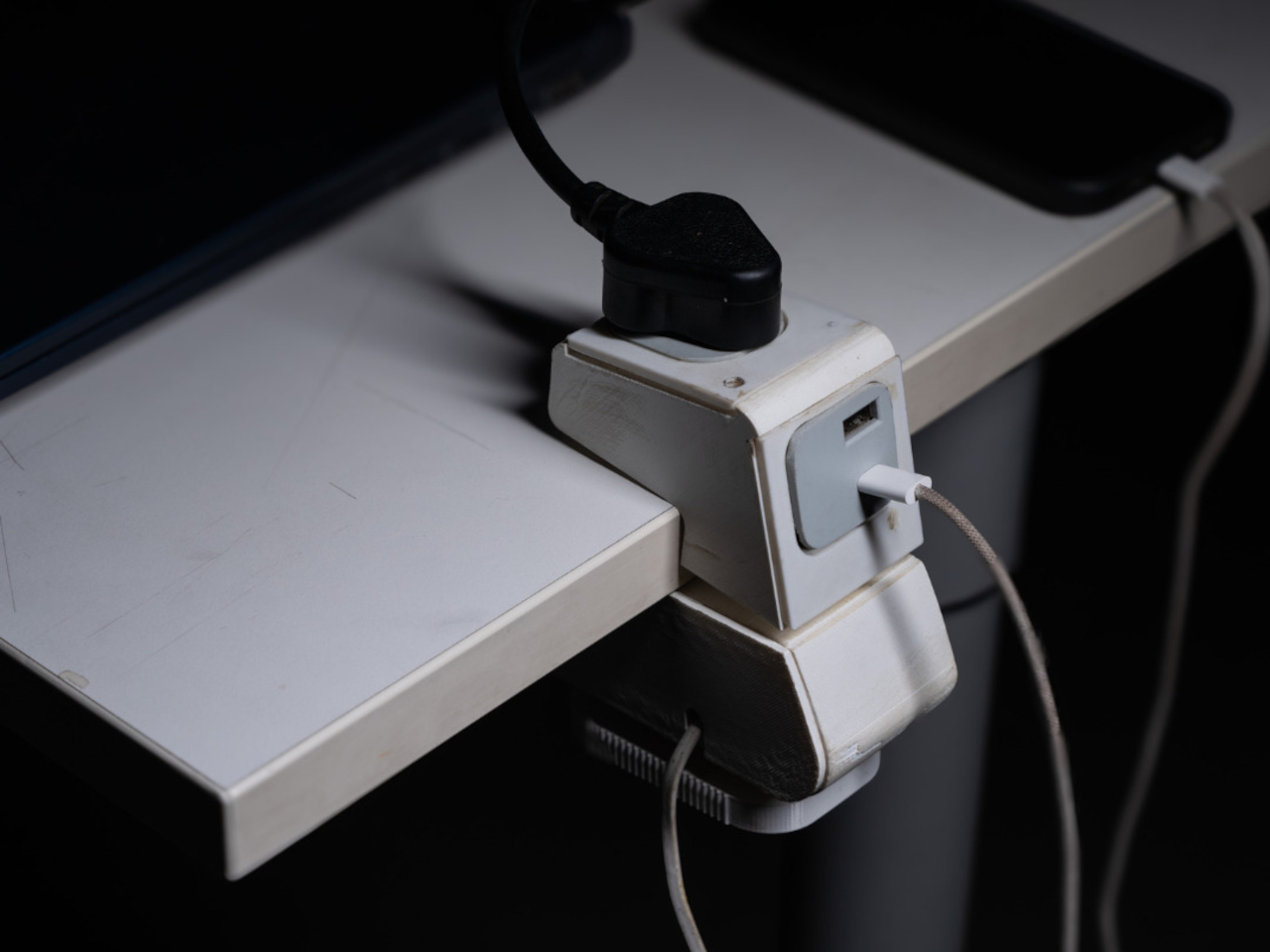 Xtend，Mobile office accessories，Desktop charging，Portable insert row，