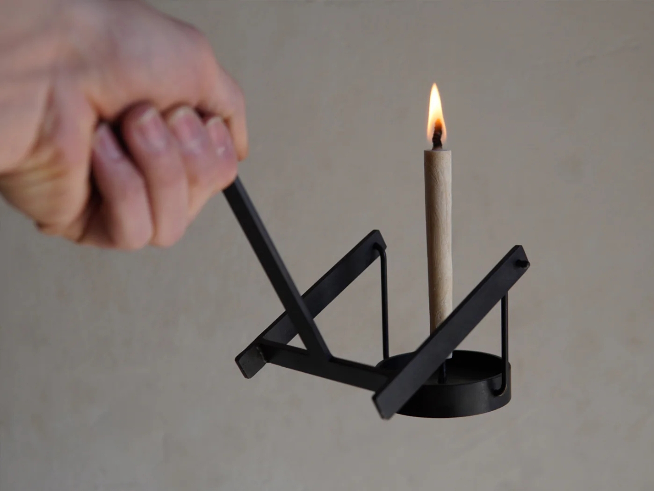 Pendulum Candlestick，iron candlestick，teshoku，Hanging design，