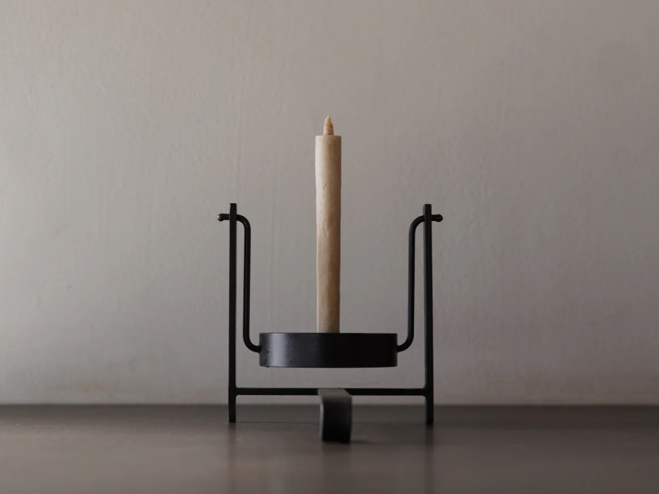 Pendulum Candlestick，iron candlestick，teshoku，Hanging design，