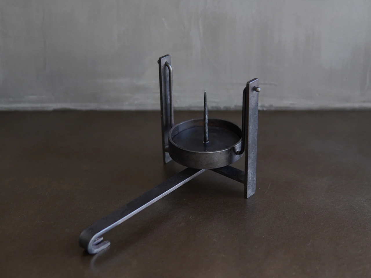 Pendulum Candlestick，iron candlestick，teshoku，Hanging design，