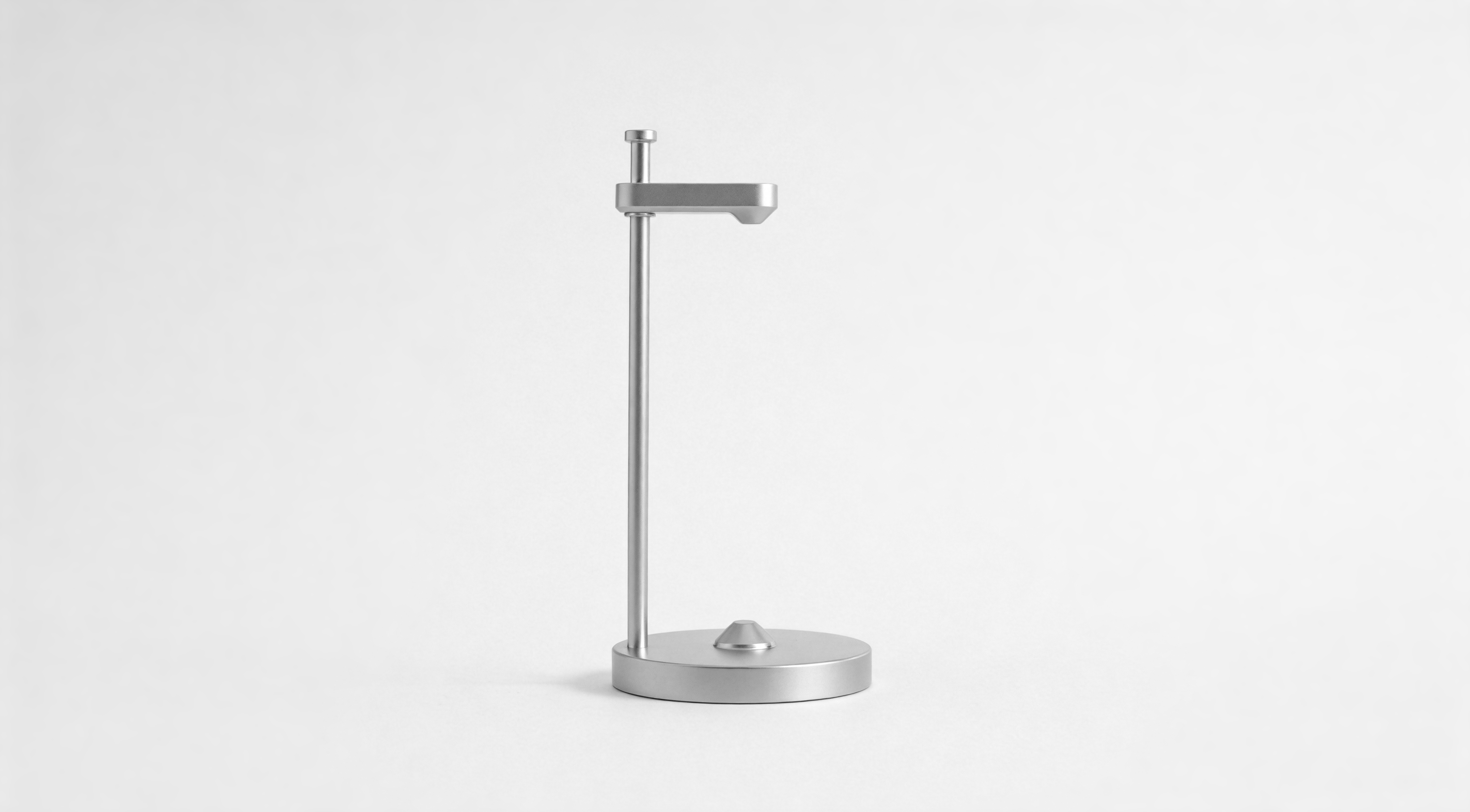 Tissue holder, kitchen, kitchen supplies, paper towels，