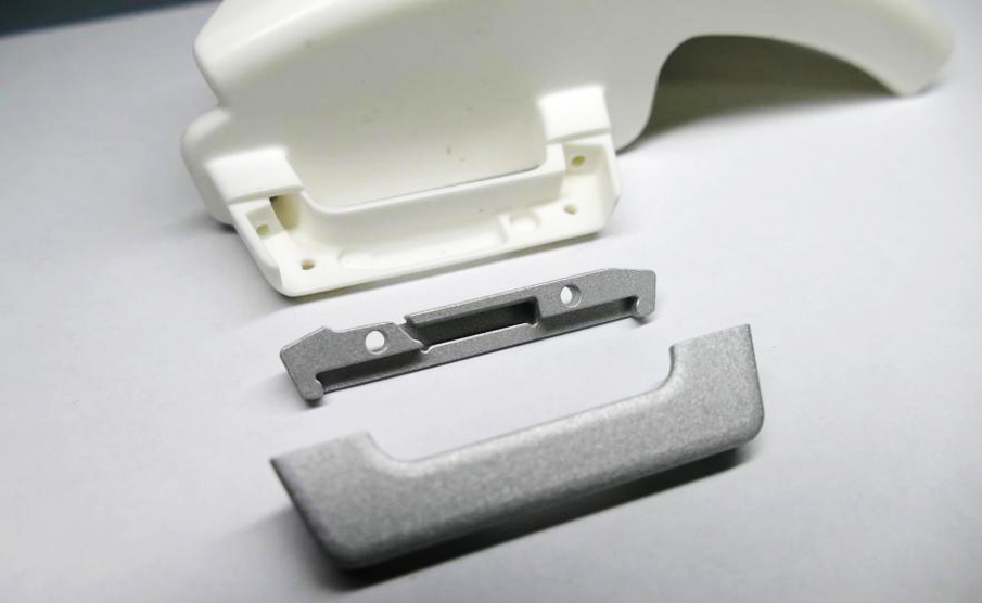 Sports product design，Football helmet，Helmet design，Product Solutions，Product design innovation，Application of innovative technology，Application of AR Technology，Application of HUD Technology，