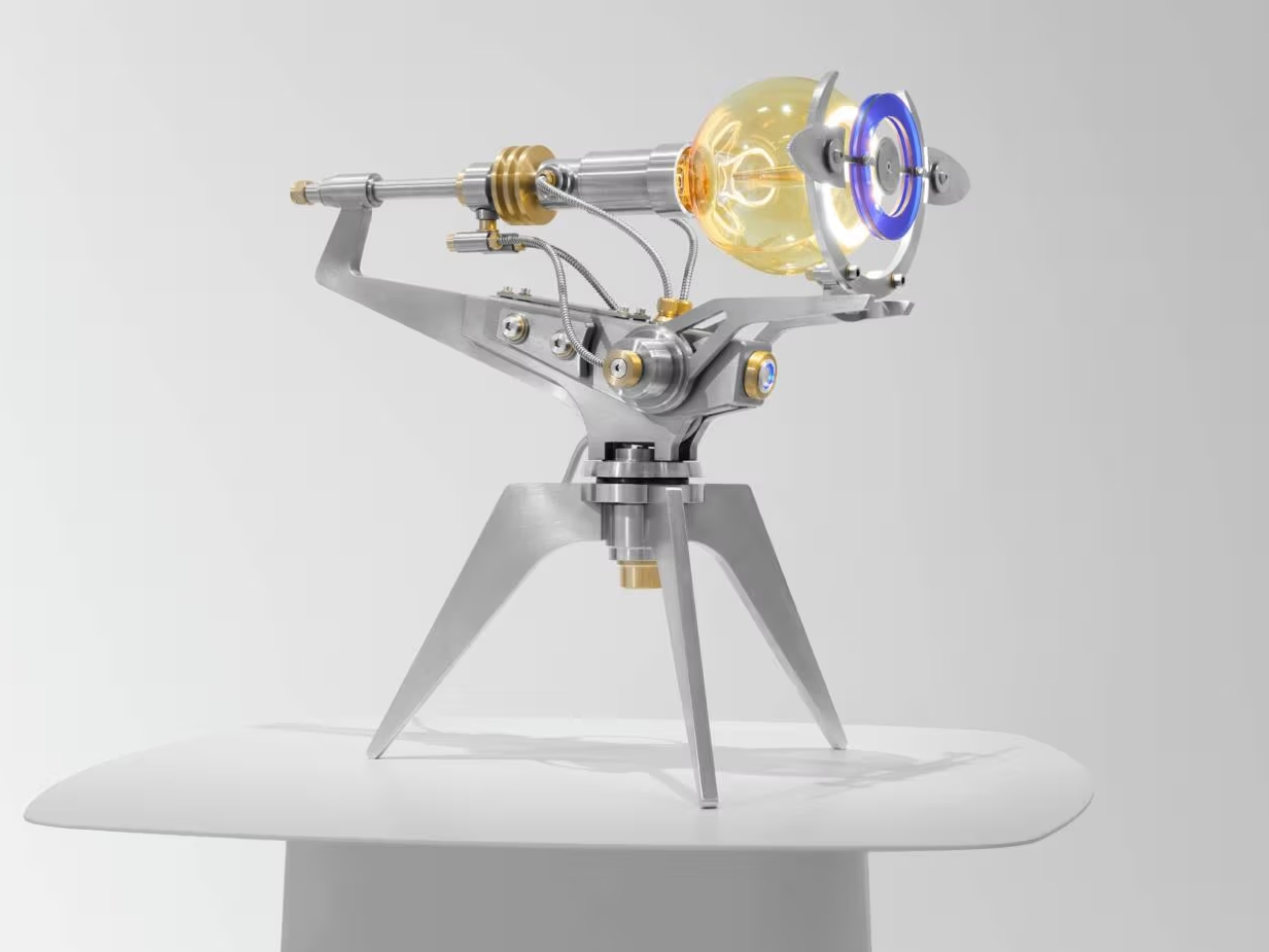 ML15 Helios，Limited edition，Metal Sculpture Lamp，Art installation，M.A.D.Gallery，