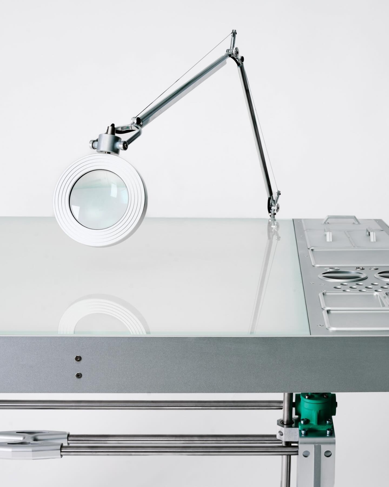 CNC Aluminum，Backlit drawing table，CALIPER，Brass gear，Art work，