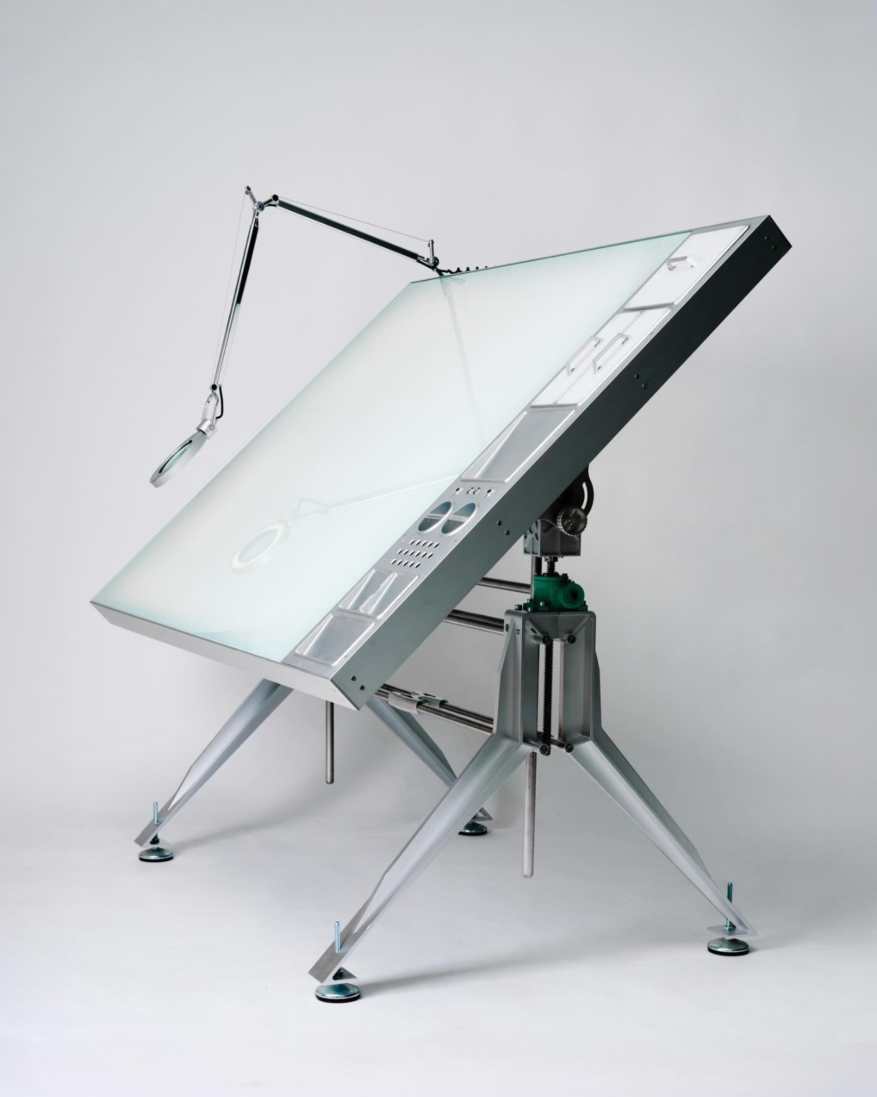 CNC Aluminum，Backlit drawing table，CALIPER，Brass gear，Art work，