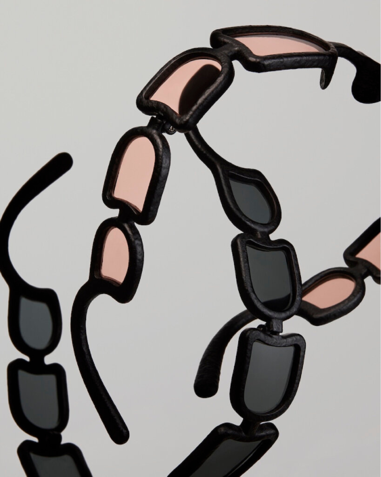 Issey Miyake Eyes，UROKO，Eight-lens sunglasses，Issey Miyake，ceramic flake，