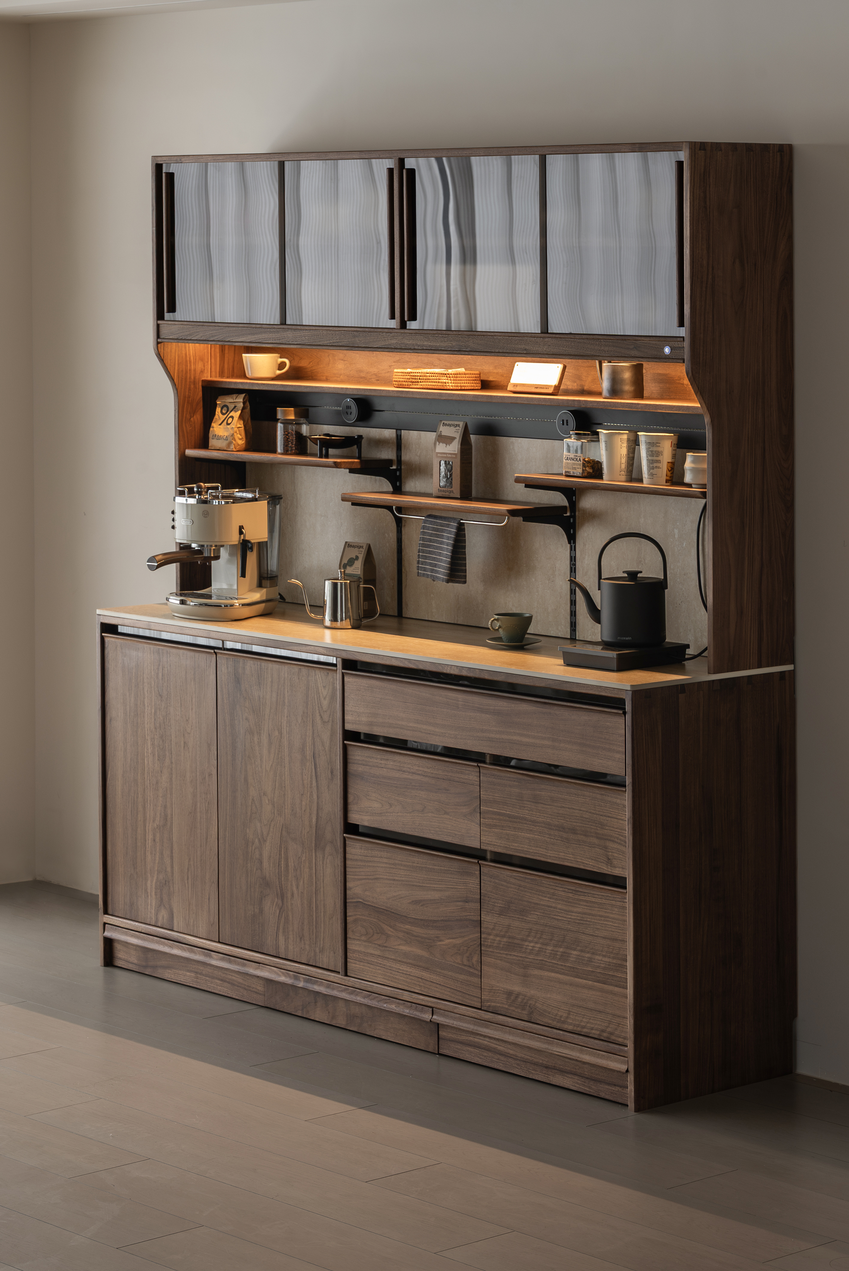 Sideboard，furniture design ，Residential Furniture，Solid wood furniture，Original design，Black walnut furniture，