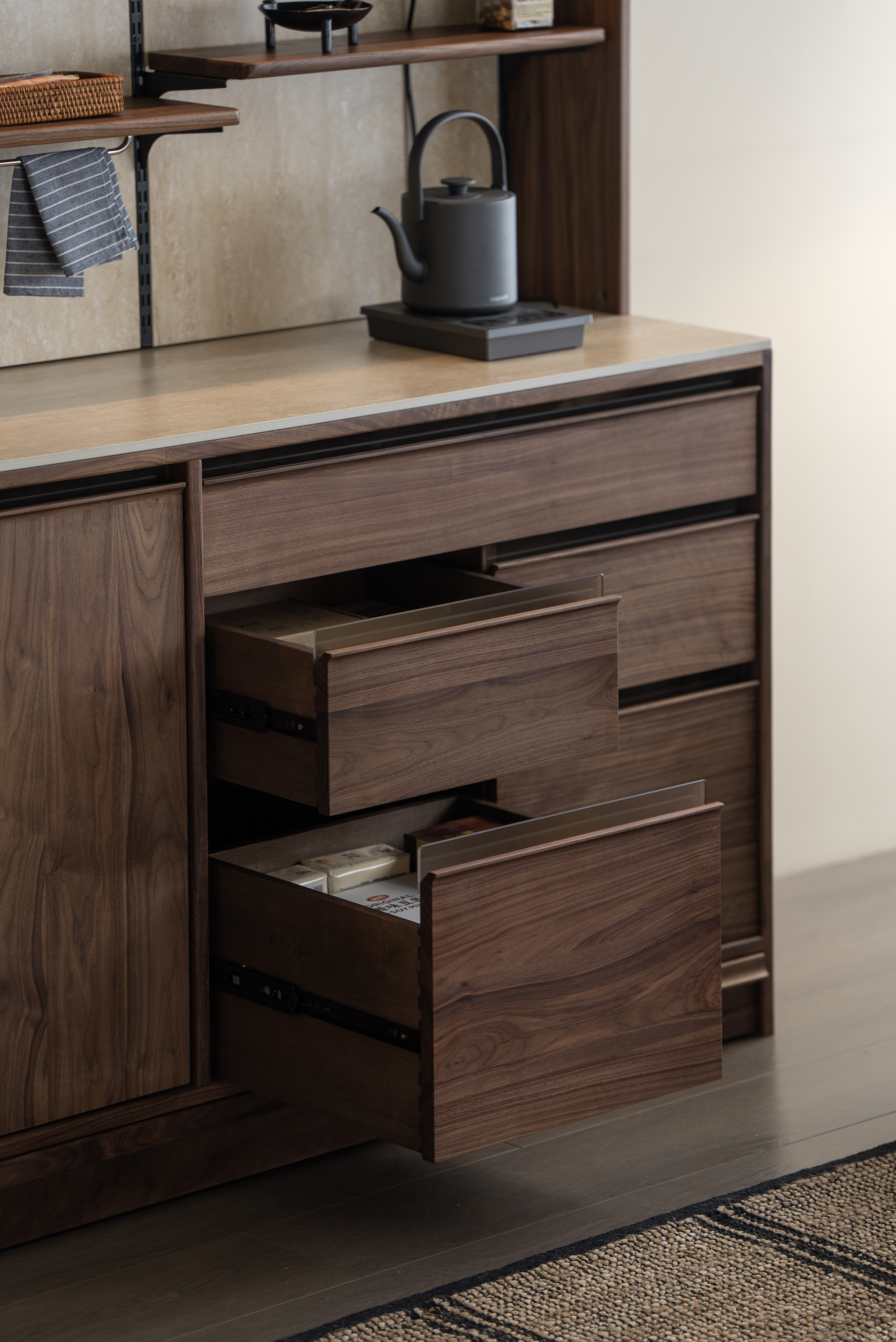 Sideboard，furniture design ，Residential Furniture，Solid wood furniture，Original design，Black walnut furniture，